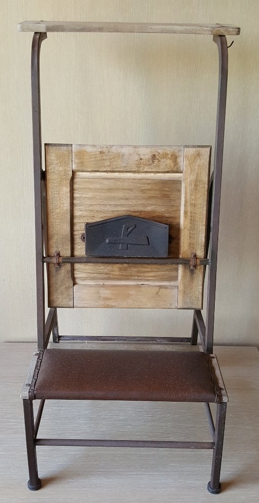 Vintage industriële bidstoel / knielbank met houder, Ophalen of Verzenden