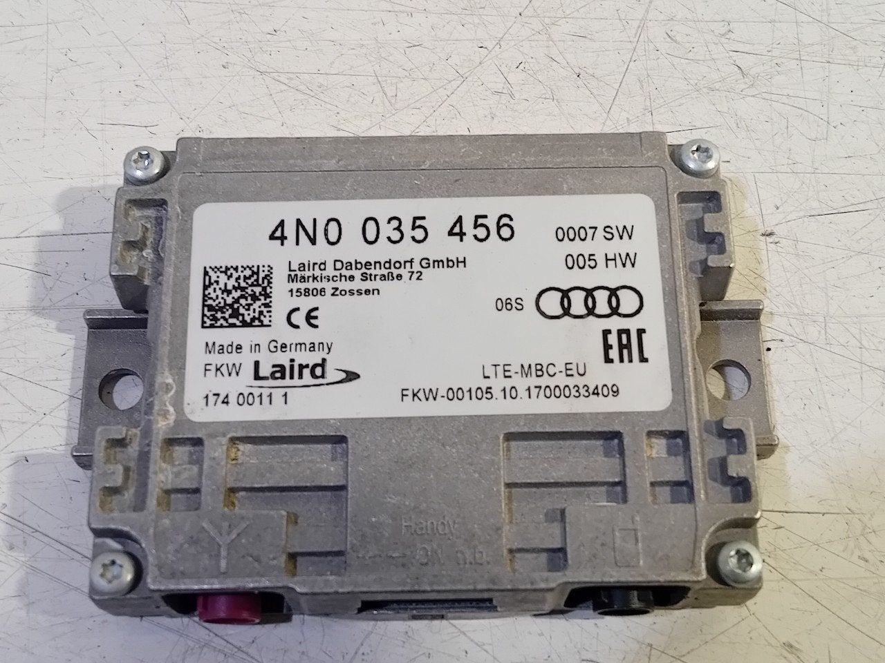 Antenne versterker Volkswagen Polo, Ophalen of Verzenden, Van der Ven Autorecycling B.V., Onderdelen@venauto.nl, Ettenseweg 76, 4706 PB Roosendaal, The Netherlands
