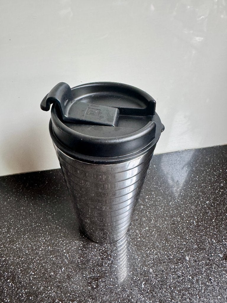 Nespresso Touch Travel Mug zilver thermosbeker ZGAN, Overige typen, Zilver, Ophalen of Verzenden, Zo goed als nieuw