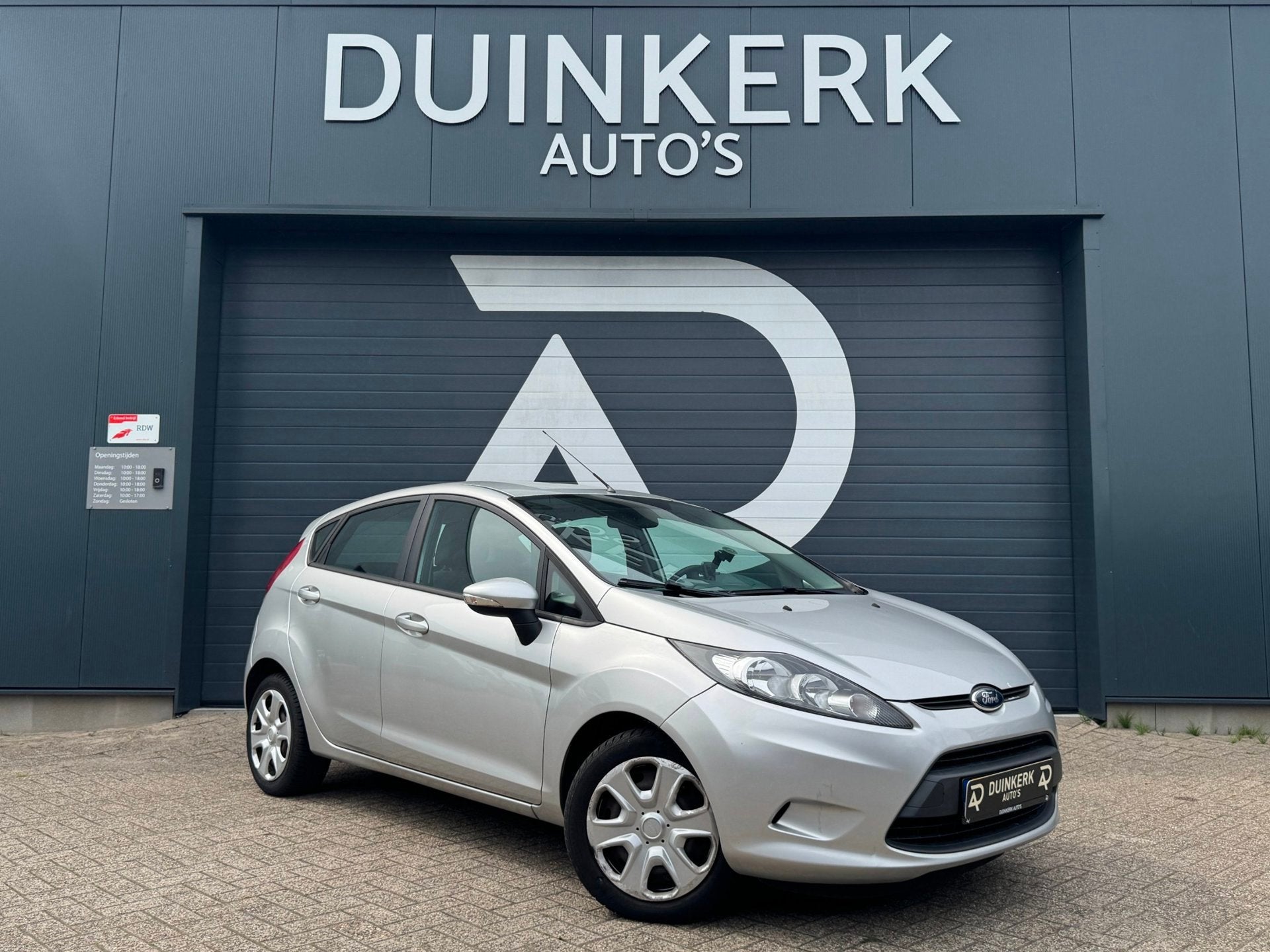 Foto 3 van Ford Fiesta 1.25 Limited | Airco | Radio/cd speler | Elektri