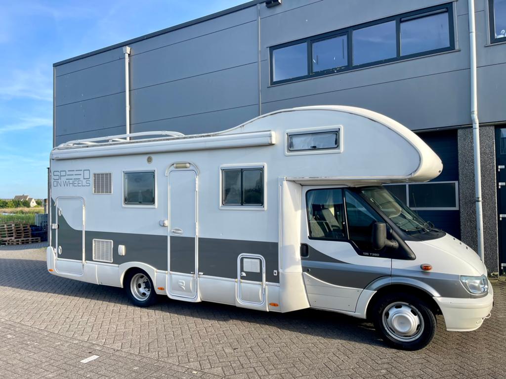 XL Garage - Rimor Superbrig -, Caravans en Kamperen, Campers, Particulier, tot en met 6, Alkoof, Rimor, Ford, 7 tot 8 meter, Diesel