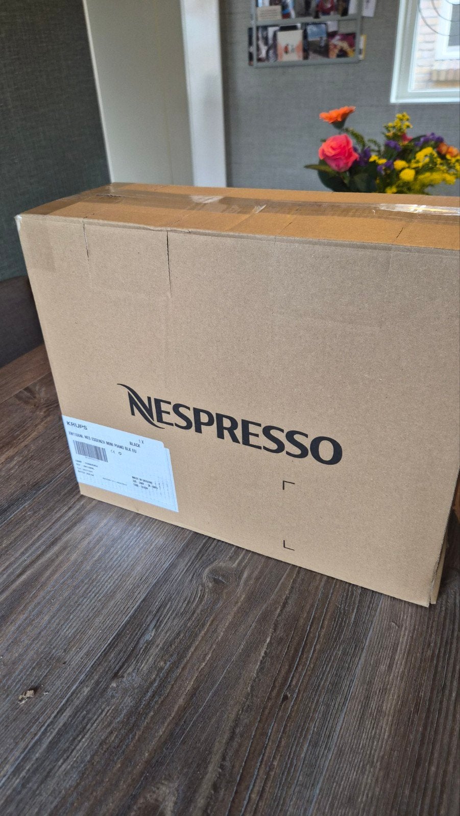 Foto 10 van Nespresso Essenza Mini met diverse koffiecapsules