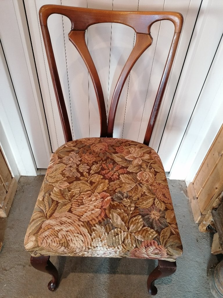 brocante stoel, Queen Ann, Ophalen
