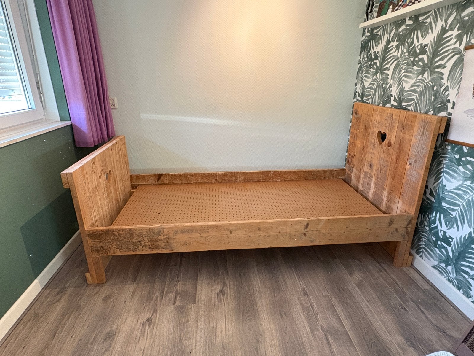 Eenpersoons steigerhouten bed, Ophalen, 90 cm, Eenpersoons, Steigerhout