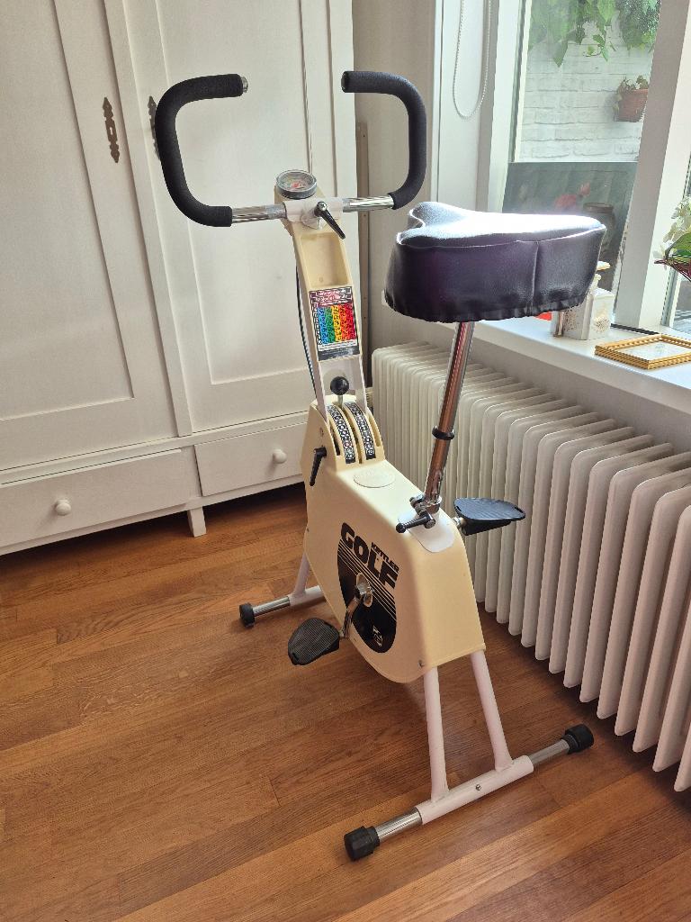hometrainer  uitstekend voor revalidatie na knie-operatie, Ophalen, Gebruikt