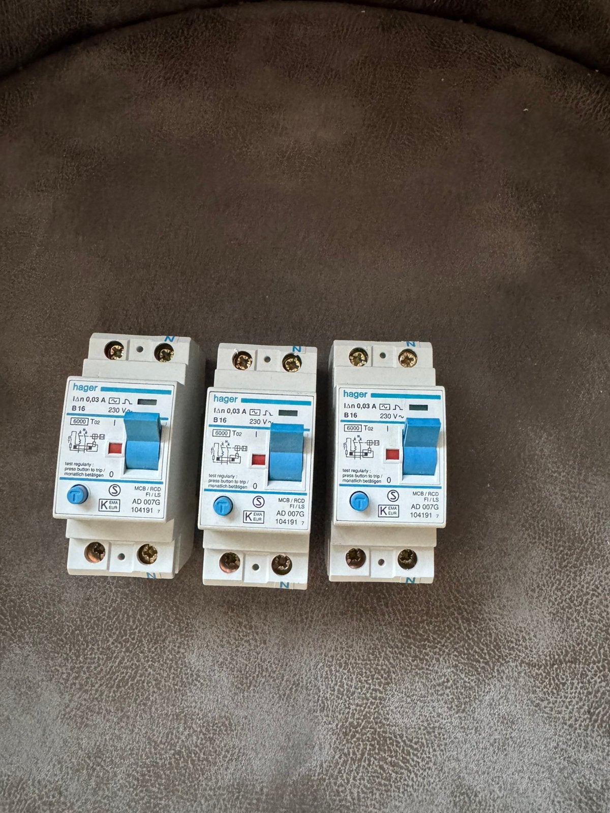 Hager aardlekautomaten, Doe-het-zelf en Verbouw, Elektra en Kabels, Ophalen of Verzenden, Zo goed als nieuw, Overige typen