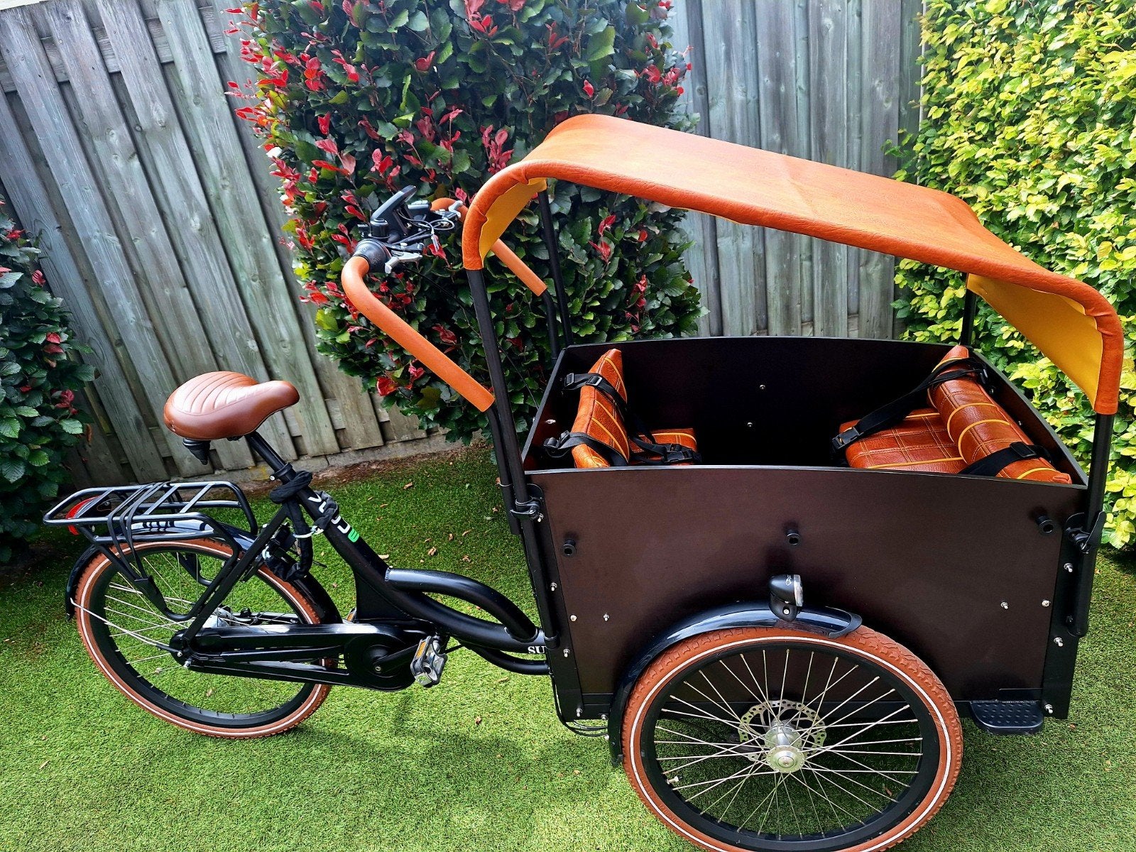 Vogue Supreme bakfiets - elektrisch, 4 kinderen of meer, Huif, Zo goed als nieuw, Schijfrem