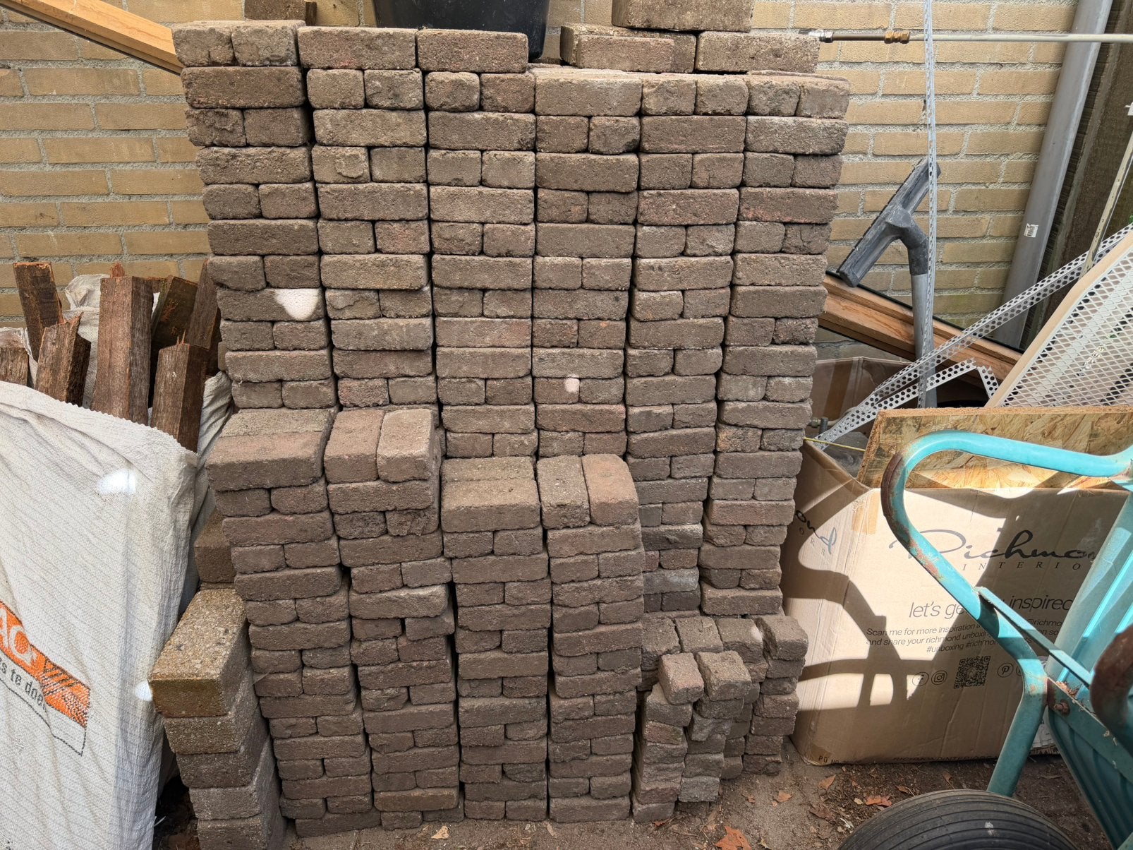 Partij klinkers en kinderkopjes, Gebruikt, Klinkers, Ophalen of Verzenden, 10 m² of meer