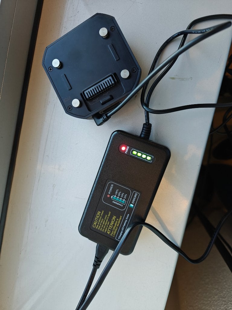 Accu voor Godox 400 Pro flitser met oplader, Audio, Tv en Foto, Fotografie | Flitsers, Ophalen of Verzenden, Zo goed als nieuw