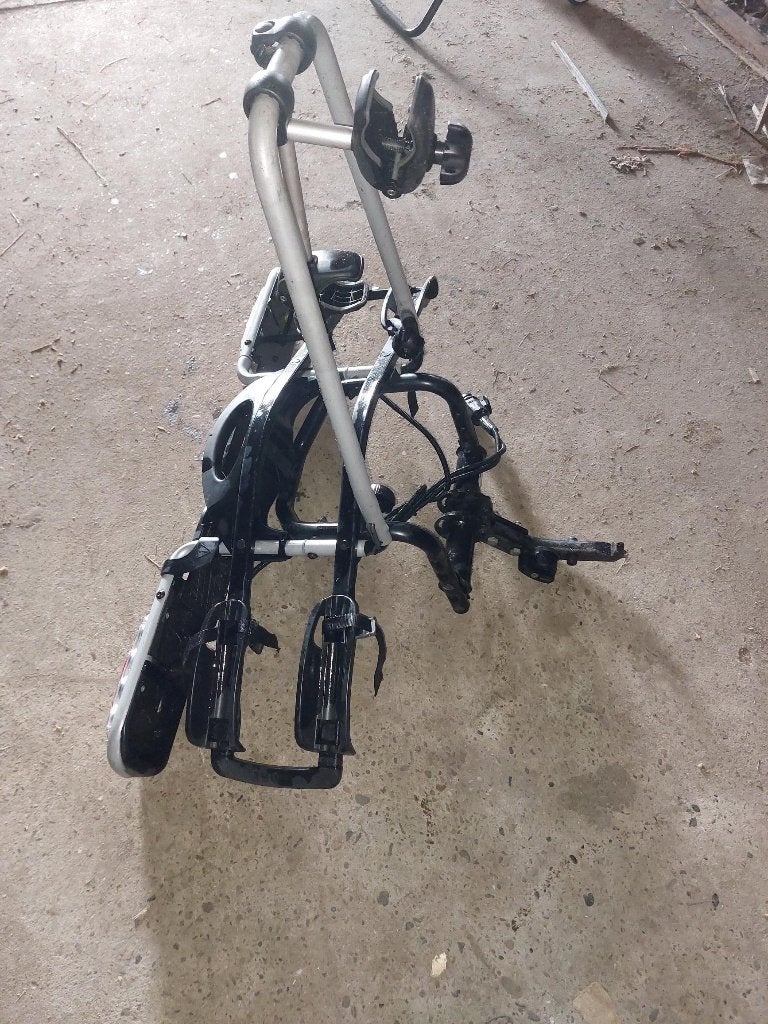 Fietsdrager thule voor twee fietsen voor afneembare trekhaak, Auto diversen, Ophalen, 2 fietsen, Gebruikt, Trekhaakdrager