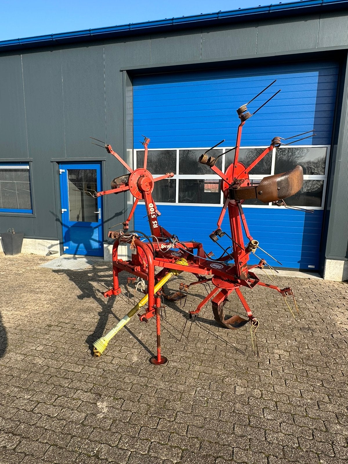 Vicon speeder RS 510 D hydraulisch opklapbaar, Ophalen