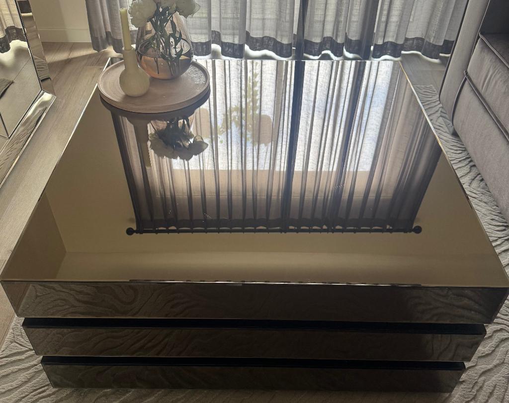 Te koop salontafel Taupe vierkant, Huis en Inrichting, Tafels | Salontafels, Ophalen, Gebruikt, 100 tot 150 cm, 50 tot 75 cm