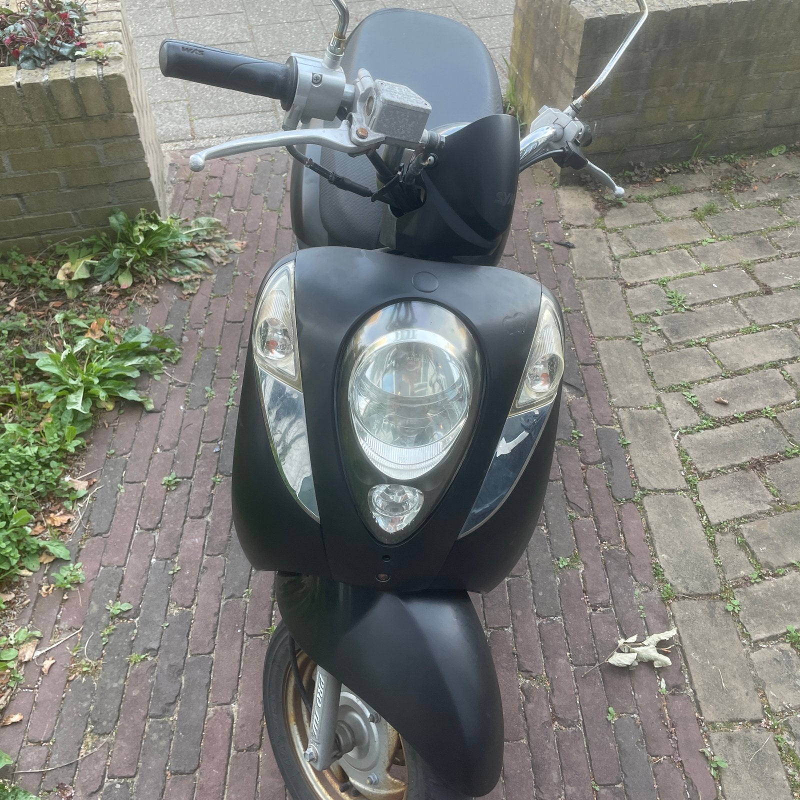Sym Mio scooter geel kenteken, Fietsen en Brommers, Mio, Gebruikt, Maximaal 45 km/u, Ophalen of Verzenden