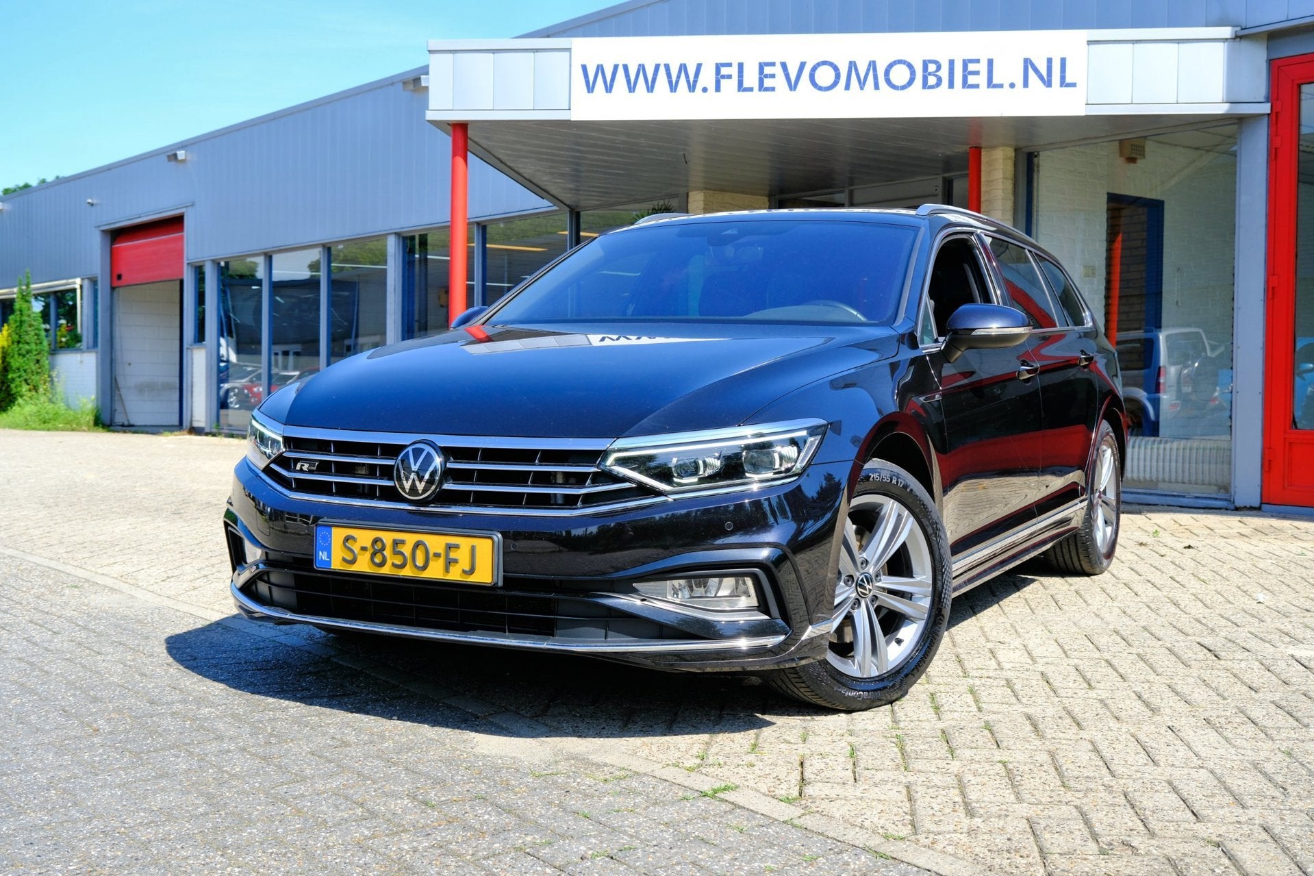 Volkswagen Passat Variant 1.5 150pk TSI R-Line Business + Au, 730 kg, Euro 6, 4 cilinders, 150 pk