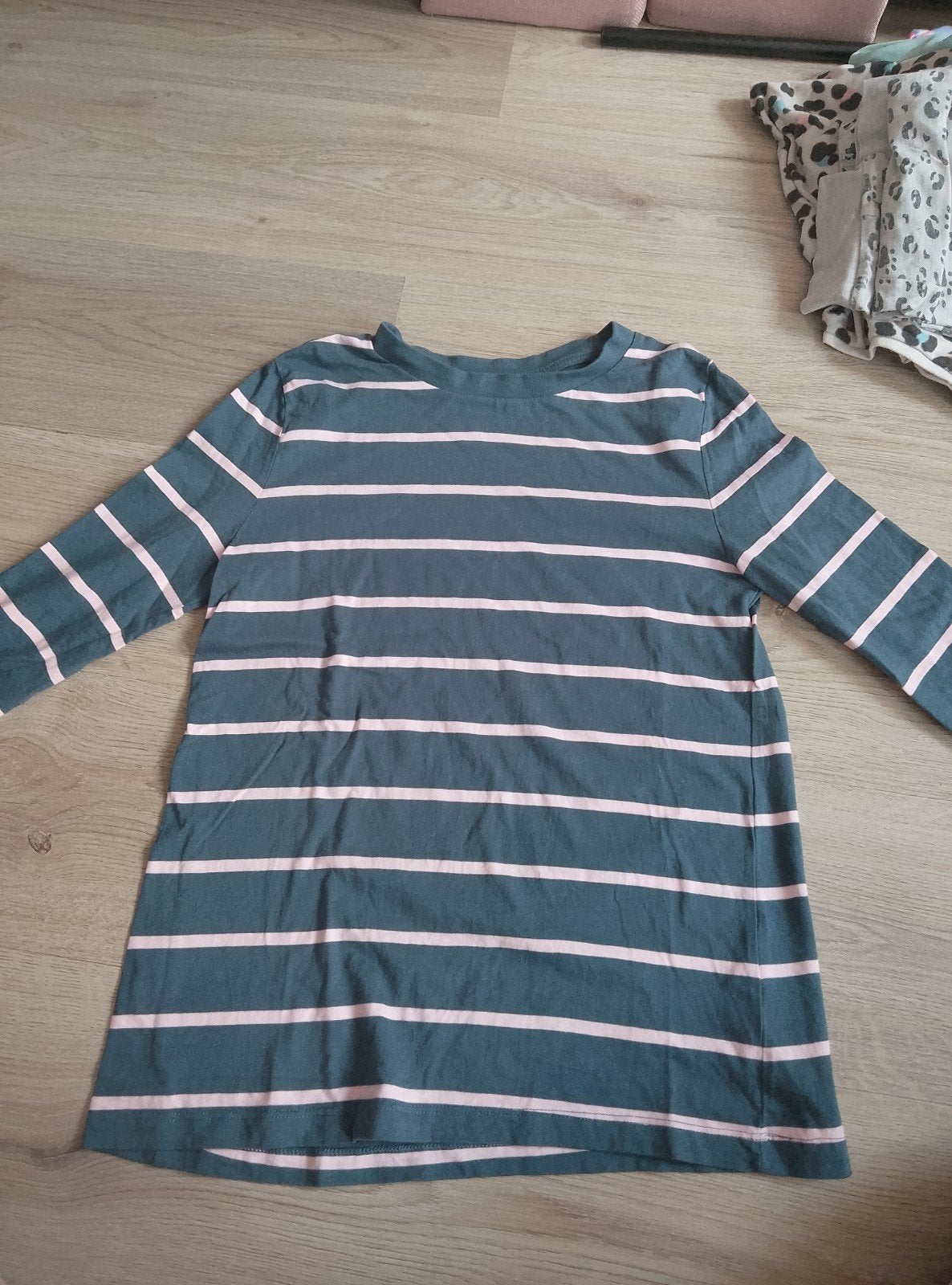 Glitter broek XS, lichtblauwe flared broek en streepjes shir, Kleding | Dames, Ophalen of Verzenden, Nieuw, Maat 34 (XS) of kleiner