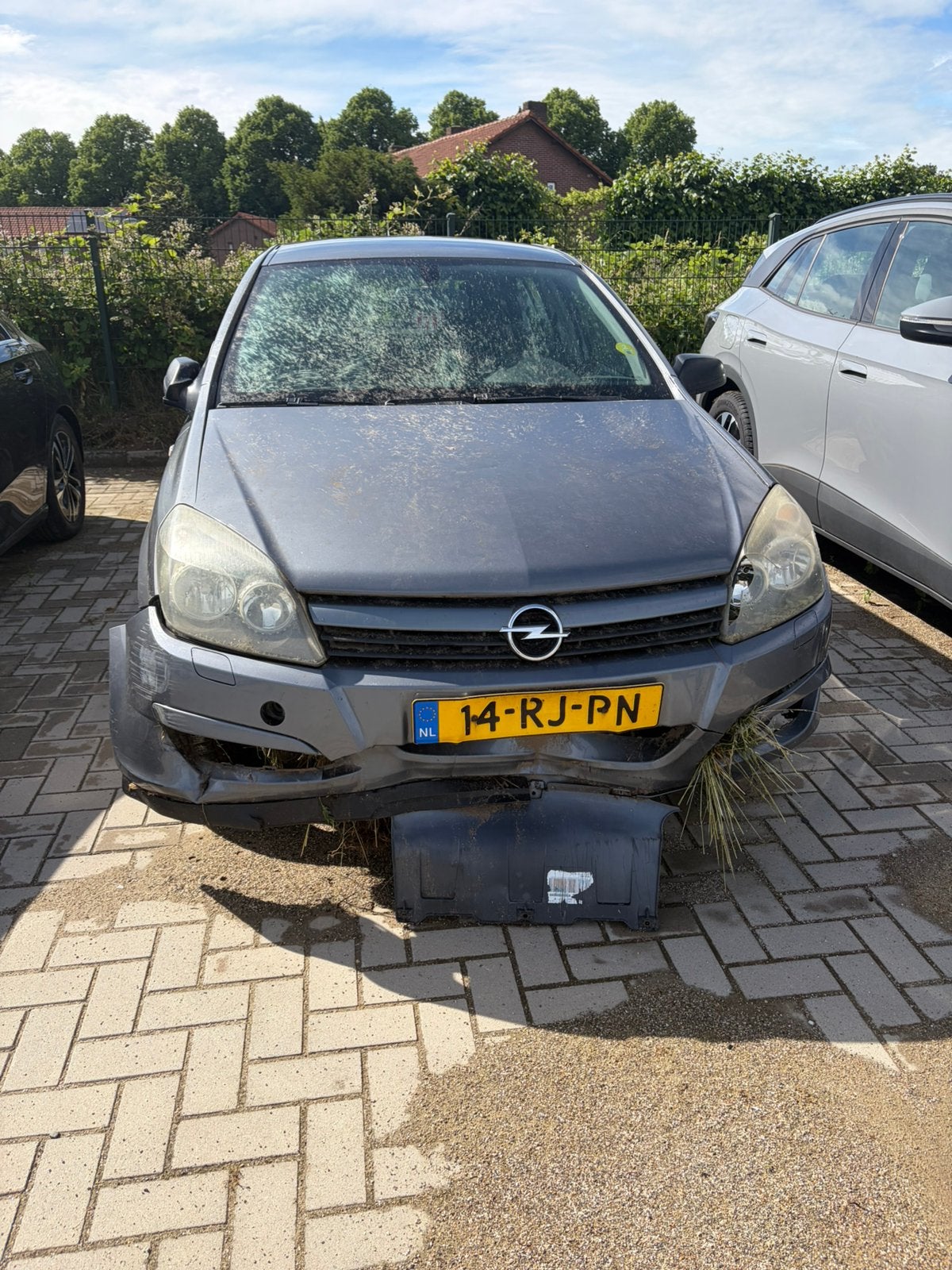 Schade auto opel astra te koop MOET ASAP WEG, Ophalen, Opel