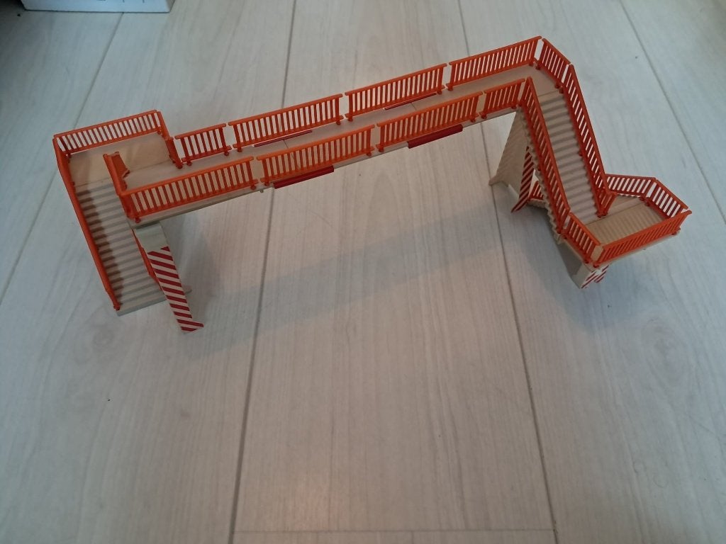 Siku 3715 / 3810 Voetgangersbrug 1/55, Ophalen of Verzenden, Gebruikt, Overige typen, SIKU