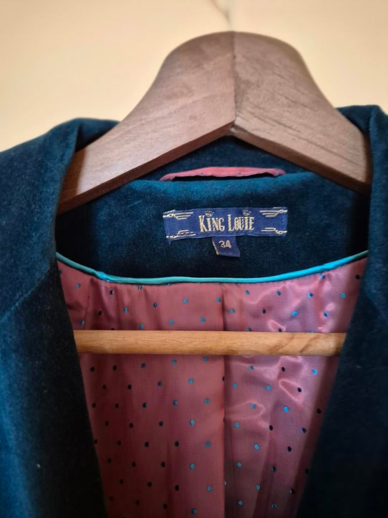 King Louie velours colbertjasje, Kleding | Dames, Jasjes, Kostuums en Pakken, Ophalen of Verzenden, Zo goed als nieuw, Maat 34 (XS) of kleiner