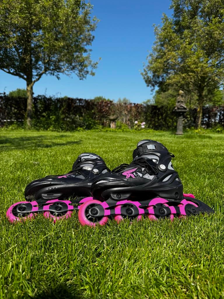 Moody skeelers met Oxelo beschermingsset, Sport en Fitness, Skeelers, Overige merken, Gebruikt, Kinderen, Ophalen of Verzenden