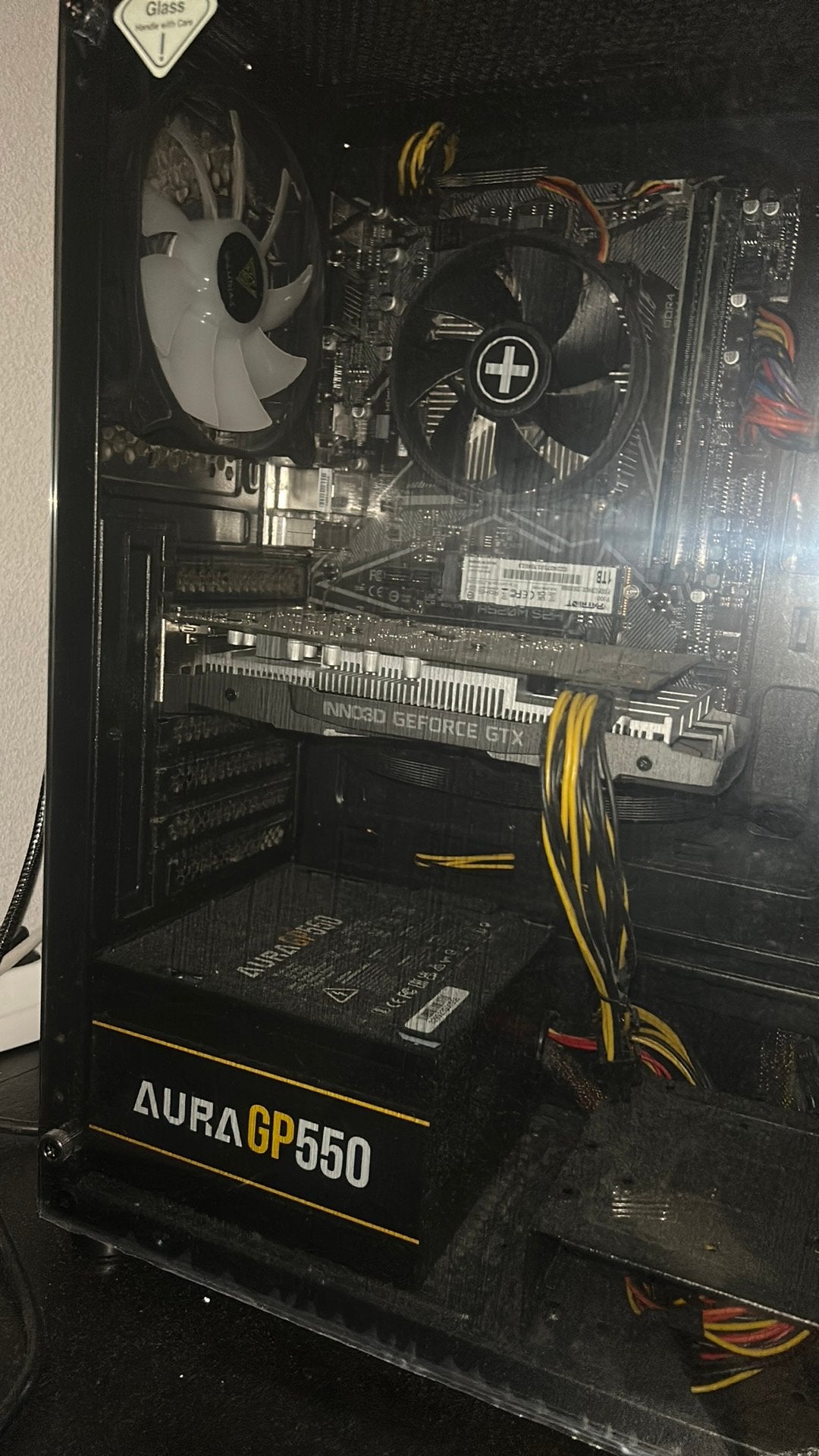 Pc+toetsenbord+muis/muismat en monitor, Spelcomputers en Games, Ophalen, Overige genres, 1 speler, Zo goed als nieuw