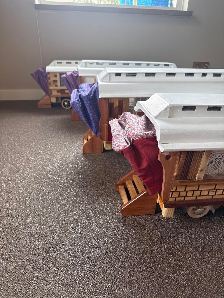 Decoratie ouderwetse woonwagens, Ophalen