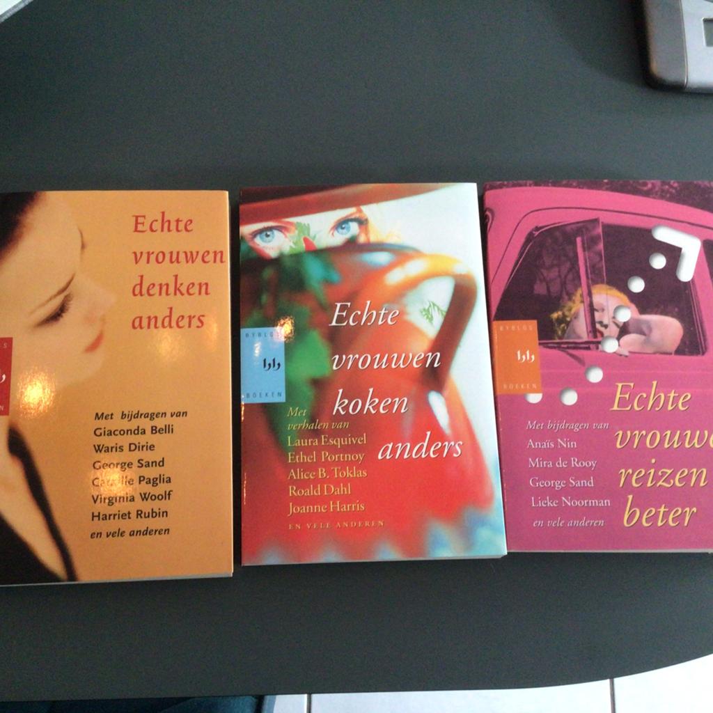 Echte vrouwen koken anders + reizen beter + denken anders, Ophalen of Verzenden, Zo goed als nieuw