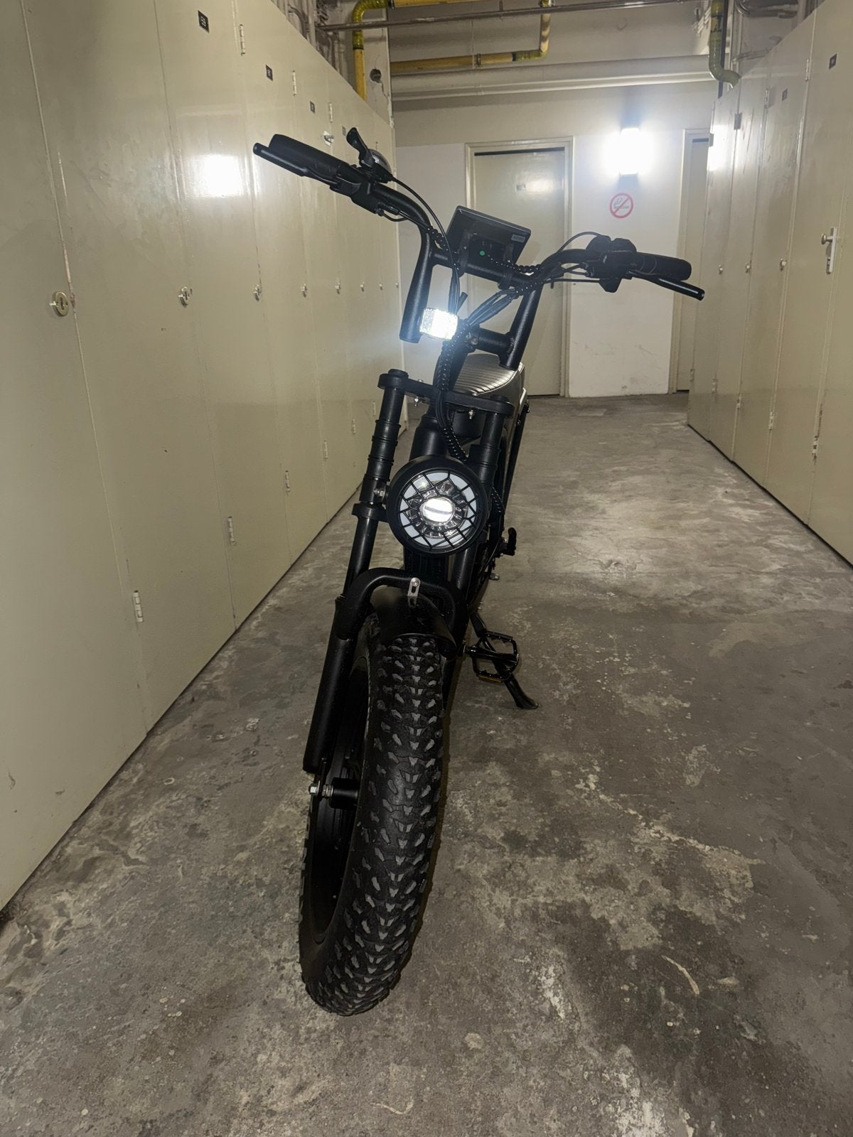 Stoere E-bike met dikke banden - C80, Fietsen en Brommers, Elektrische fietsen, Zo goed als nieuw, Minder dan 47 cm, 30 tot 50 km per accu