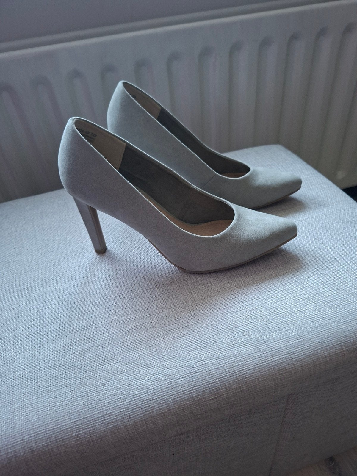 Mooie nieuwe Marco Tozzi schoenen mt 37 zacht groen/grijs, Kleding | Dames, Marco Tozzi, Nieuw, Ophalen of Verzenden, Schoenen met hoge hakken