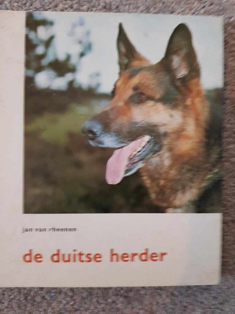 De duitse herder, Jan van Rheren, Ophalen of Verzenden, Zo goed als nieuw