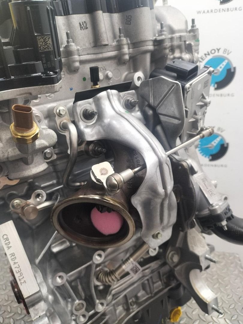 FORD KUGA DFK TITANIUM TURBO 2024, Ophalen of Verzenden, Gebruikt, Stiba lid