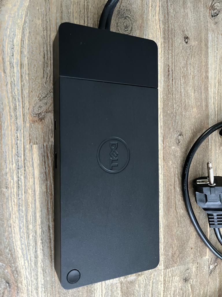 Dell WD19DCS-240W dockingstation met 240W adapter, Computers en Software, Dockingstations, Ophalen, Zo goed als nieuw, Docking station