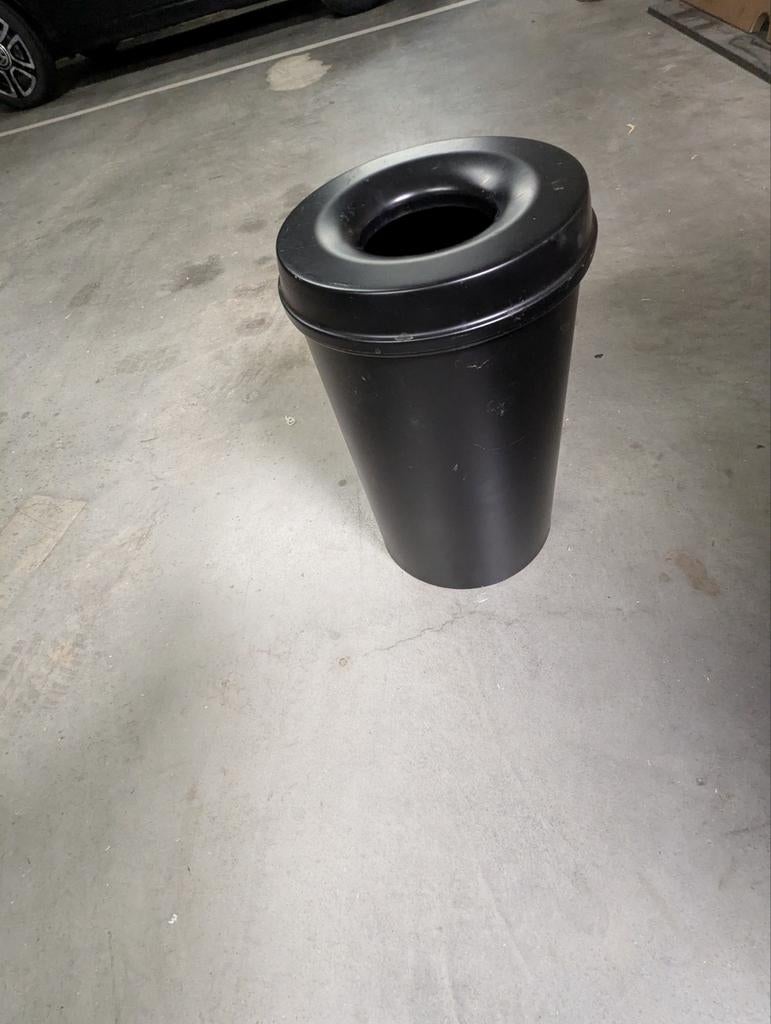 zelfdovende stalen prullenbak van VEPA BINS, 20 tot 30 liter, Ophalen, Gebruikt, Metaal