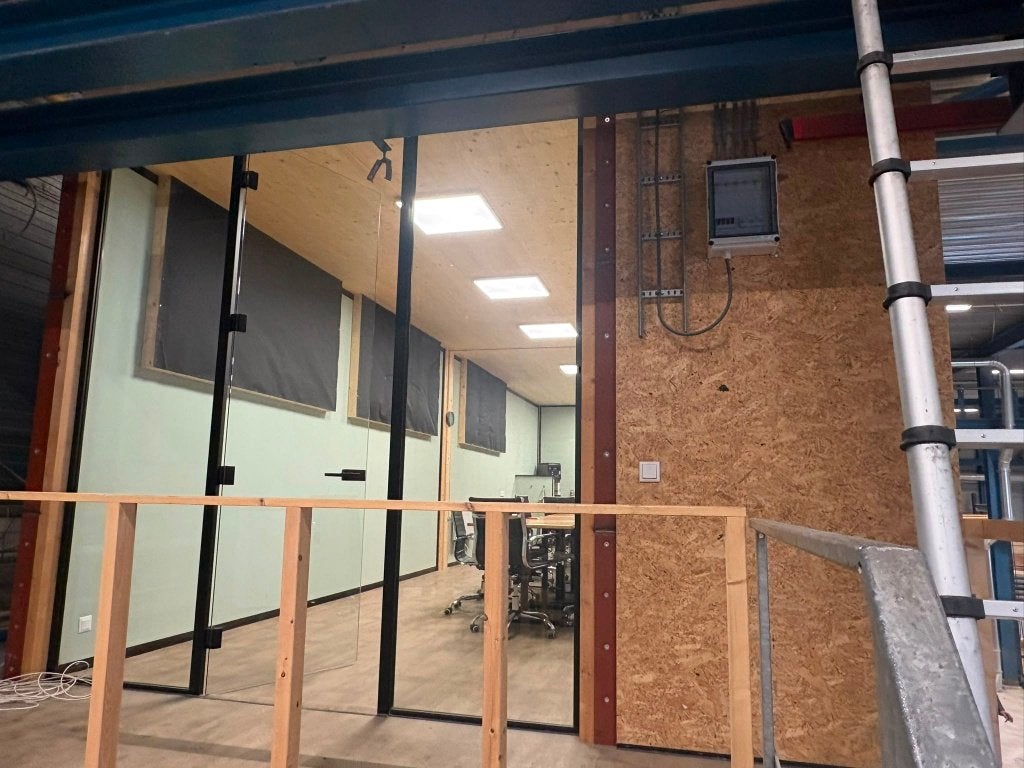 Kantine / Unit / Tijdelijke woning / Etc. - KOOPJE! MOET WEG, Ophalen