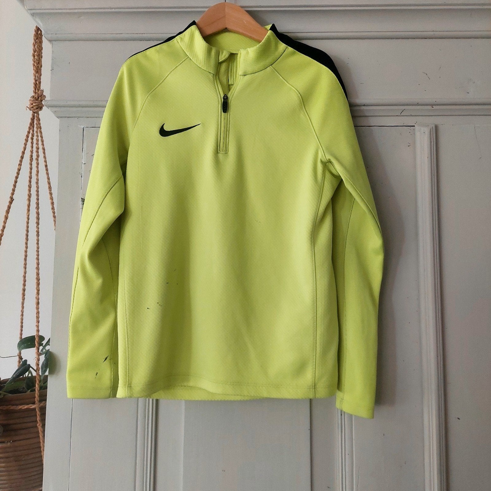 Nike sportshirt neon geel maat S (8-9 jaar), Gebruikt, Sport- of Zwemkleding, Ophalen of Verzenden, Nike