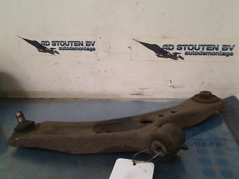 Draagarm Rechts Voor Suzuki SX4 (EY/GY) (2006-06/..), Gebruikt, Suzuki Deutschland GmbH, Kontakt@suzuki.de, Suzuki-Allee 7, Bensheim 64625, , Duitsland