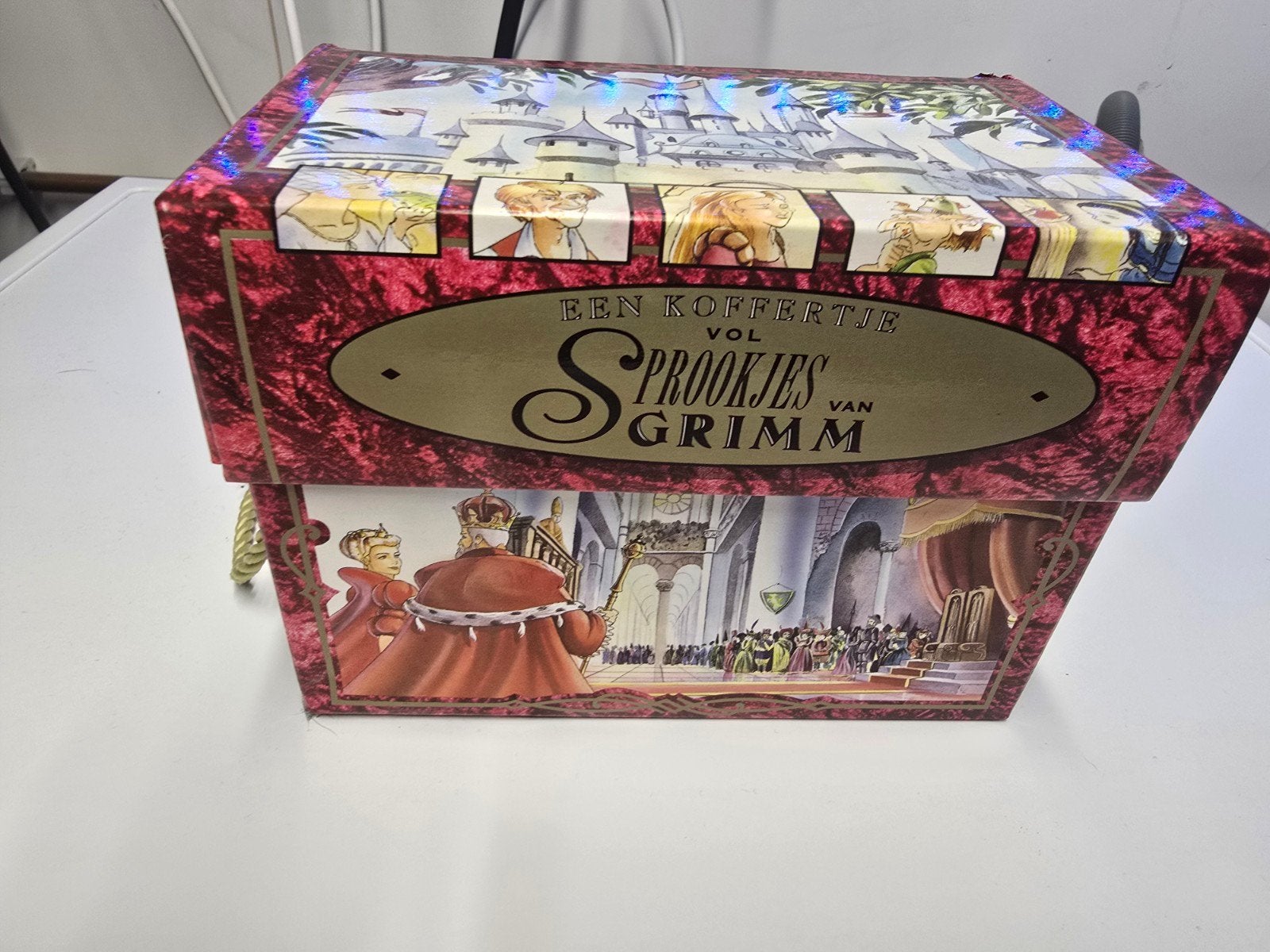 Een Koffer Vol Sprookjes van Grimm - 5 Boekjes, Ophalen of Verzenden, Zo goed als nieuw, Gebroeders Grimm