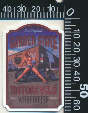 Sticker: Vintage Pin Up Girl (55), Verzamelen, Stickers, Ophalen of Verzenden, Zo goed als nieuw, Bedrijf of Vereniging