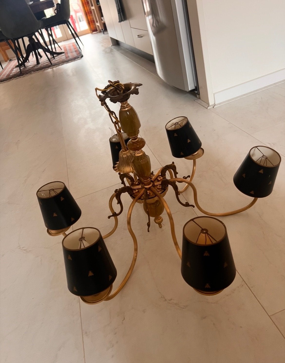 Vintage Kroonluchter met Zwarte Kappen, Ophalen