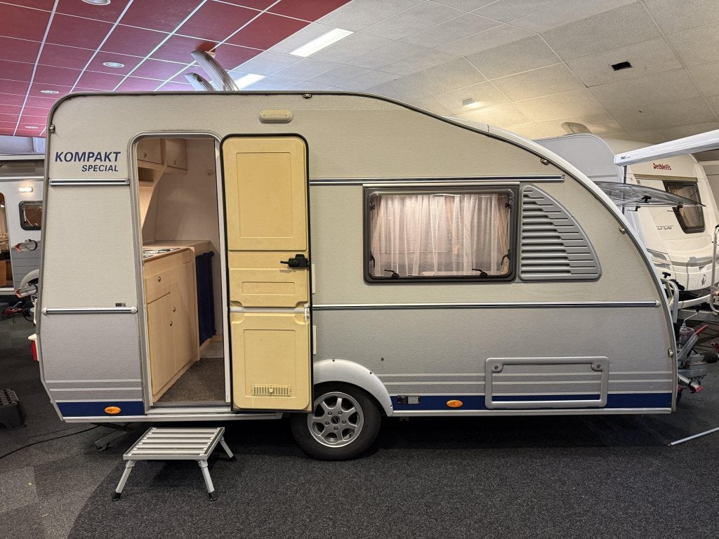 KIP KOMPAKT SPECIAAL 37 EK 2 BEDDEN /GROOTBED TENT(TOPSTAAT), Overige typen, Kip, Tot en met 2, Bedrijf