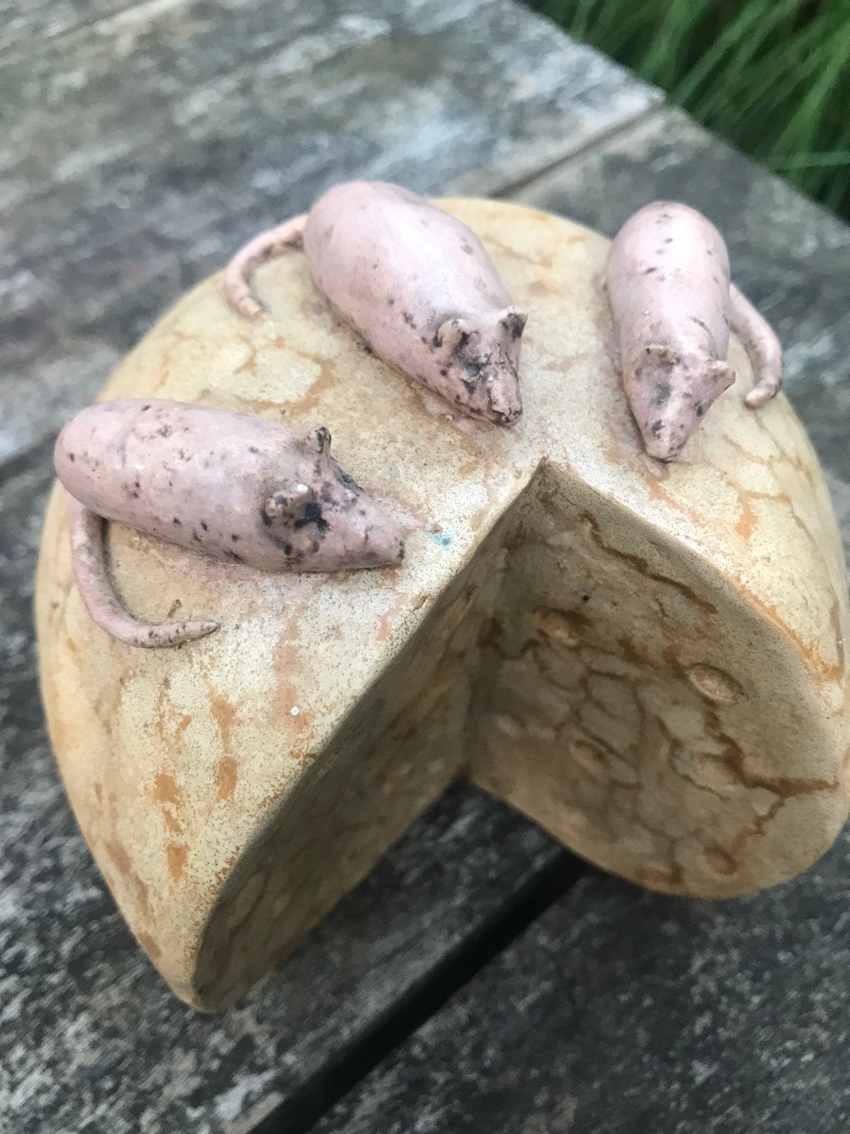 3 Muisjes op kaas - handgemaakt keramiek, Antiek en Kunst, Ophalen of Verzenden
