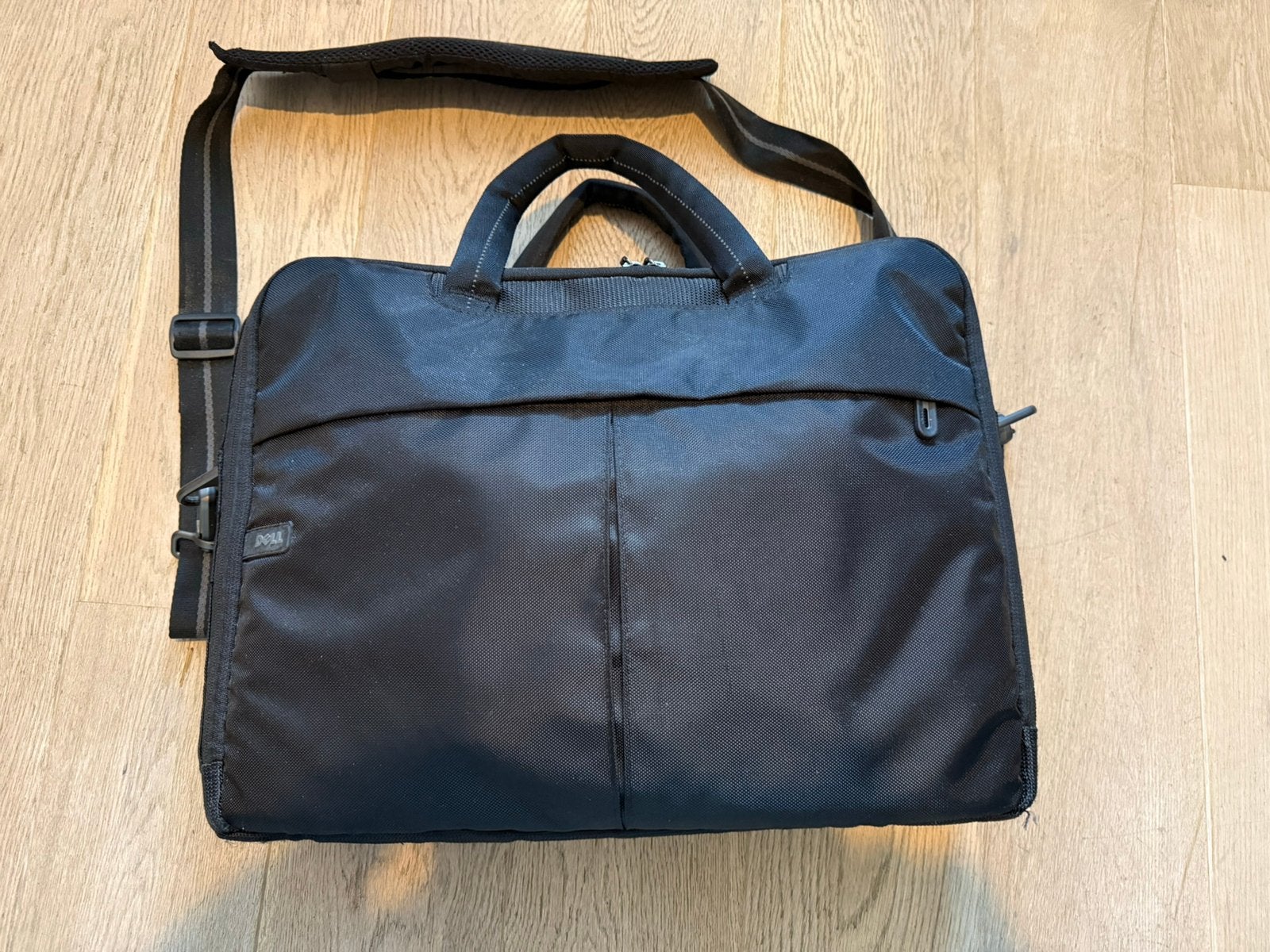 Nieuw: laptoptas merk Dell, Computers en Software, Ophalen, Waterafstotend, Nieuw, Dell