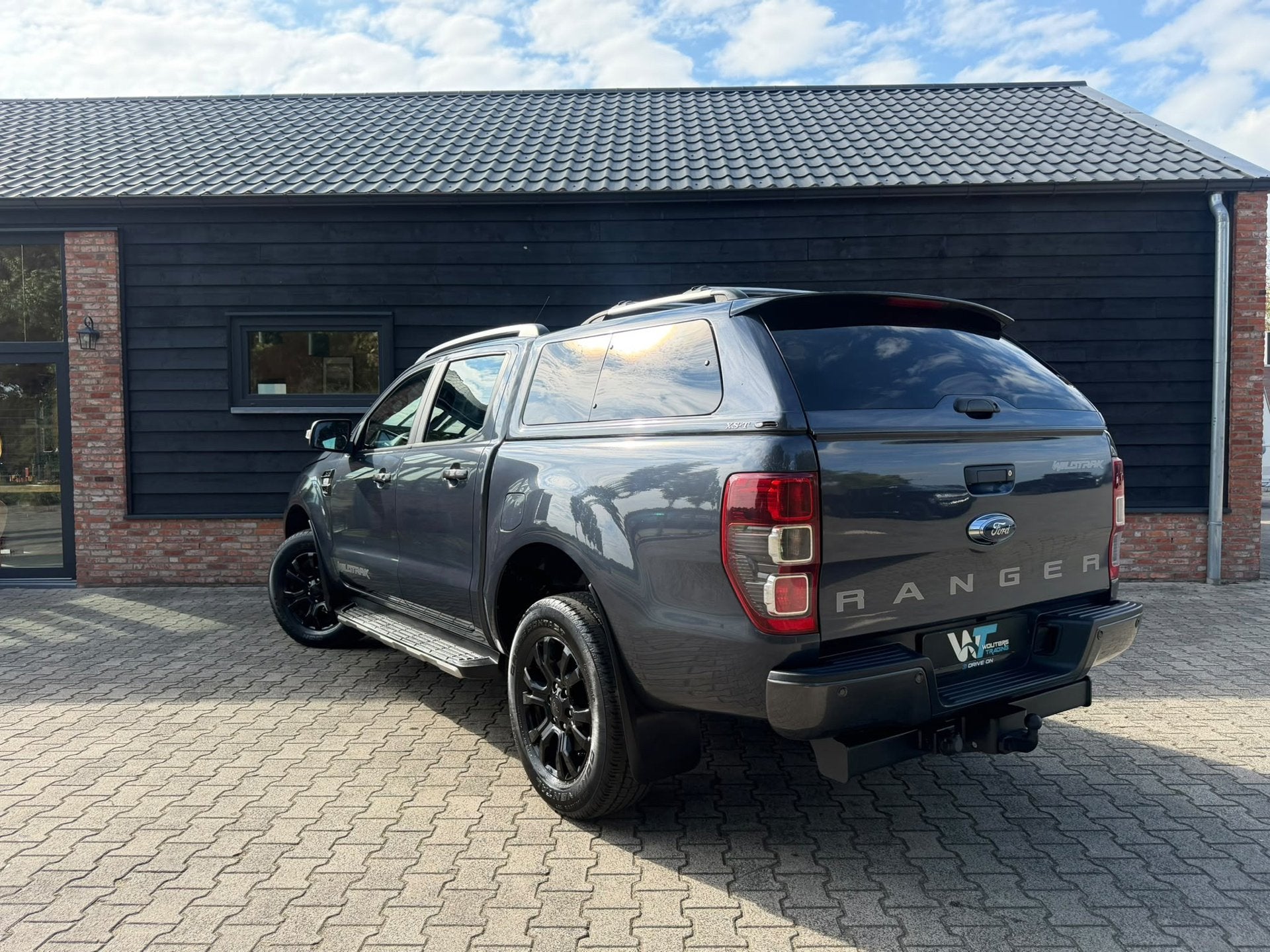 Ford Ranger 3.2 TDCi Wildtrak - 5 persoons - Hardtop - Zeer, Automaat, Gebruikt, Zwart, Leder en Stof