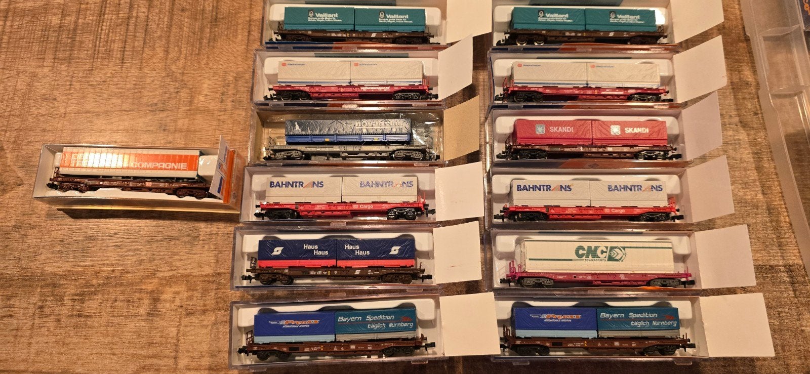 Roco n-spoor containerwagons 13 stuks divers top ovp, Ophalen of Verzenden, Gelijkstroom, Wagon, Roco