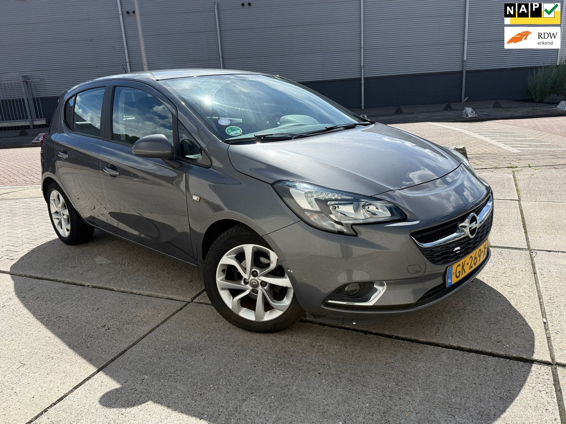 Opel Corsa 1.4 Color Edition AUTOMAAT Stoel/Stuur verwarming, Dealer onderhouden, 1063 kg, 4 cilinders, 49 €/maand