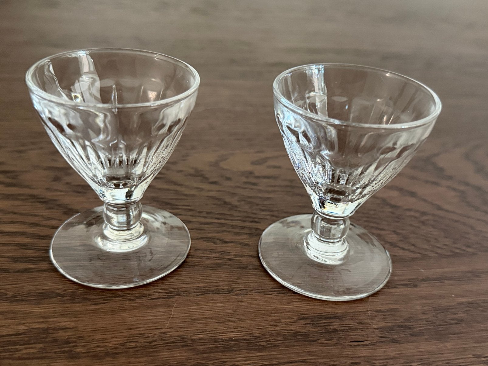 2 Antieke Kristallen Likeurglazen / Vintage Borrelglaze, Ophalen of Verzenden, Zo goed als nieuw, Overige typen