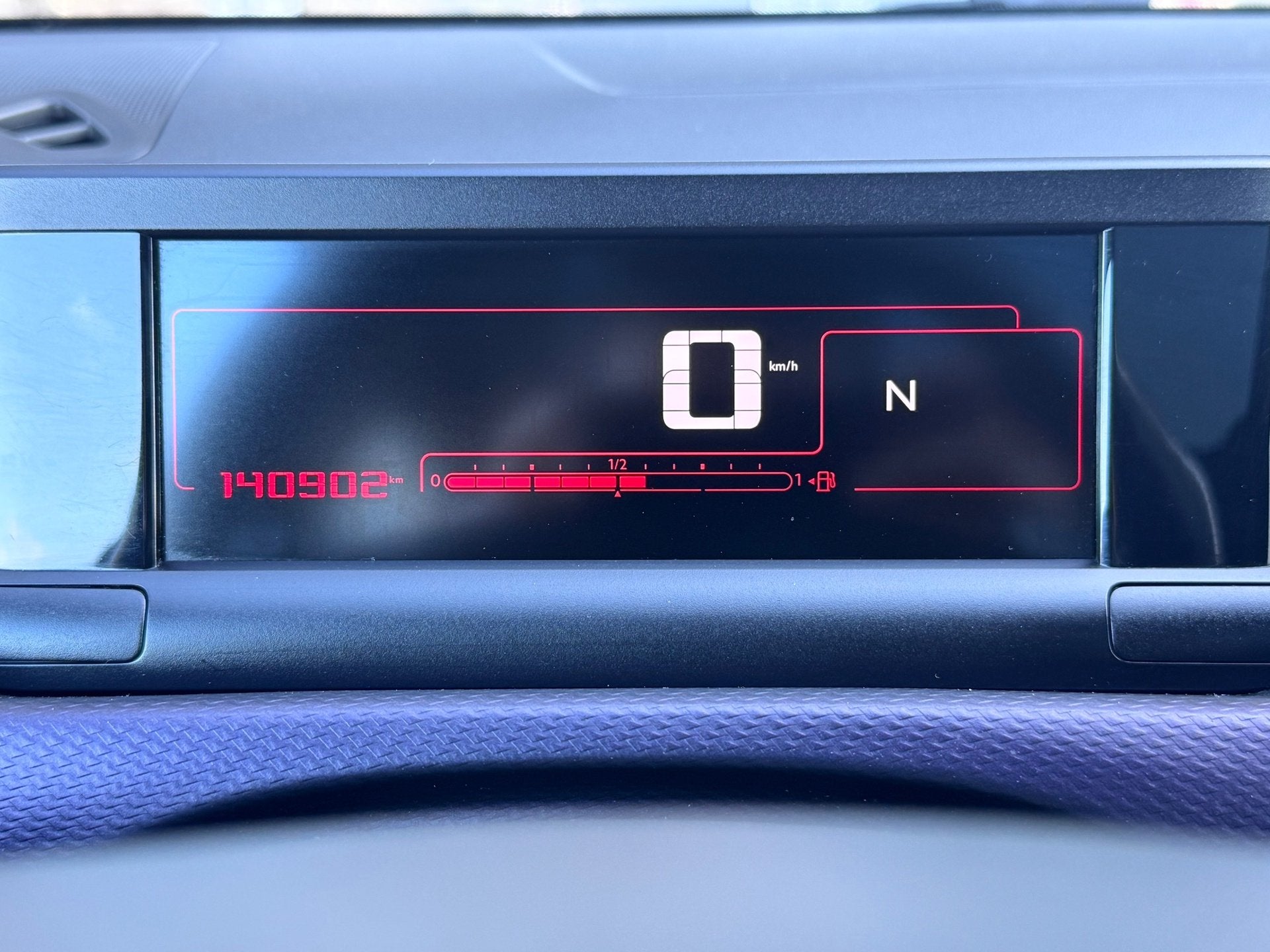 Citroen C4 Cactus 1.2 e-VTi Shine | Automaat | Camera | Pano, Auto's, Citroën, 82 pk, Parkeersensor, 23 km/l, Bedrijf