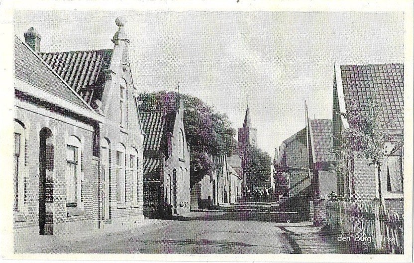AK Texel, Den Burg - Panorama met Kerk, Verzamelen, Ansichtkaarten | Nederland, Verzenden, 1940 tot 1960, Ongelopen, Waddeneilanden