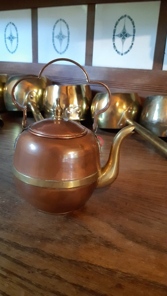 Antiek rood met geel koperen keteltje, Ophalen of Verzenden