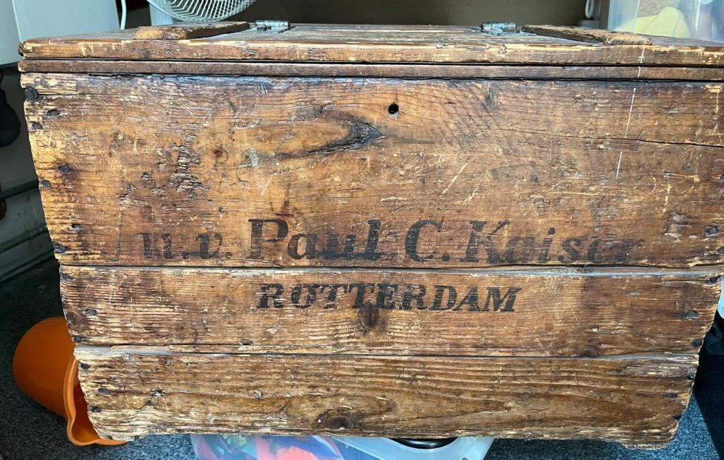 Antieke voorraadkist Paul Kaiser, Rotterdam, Ophalen