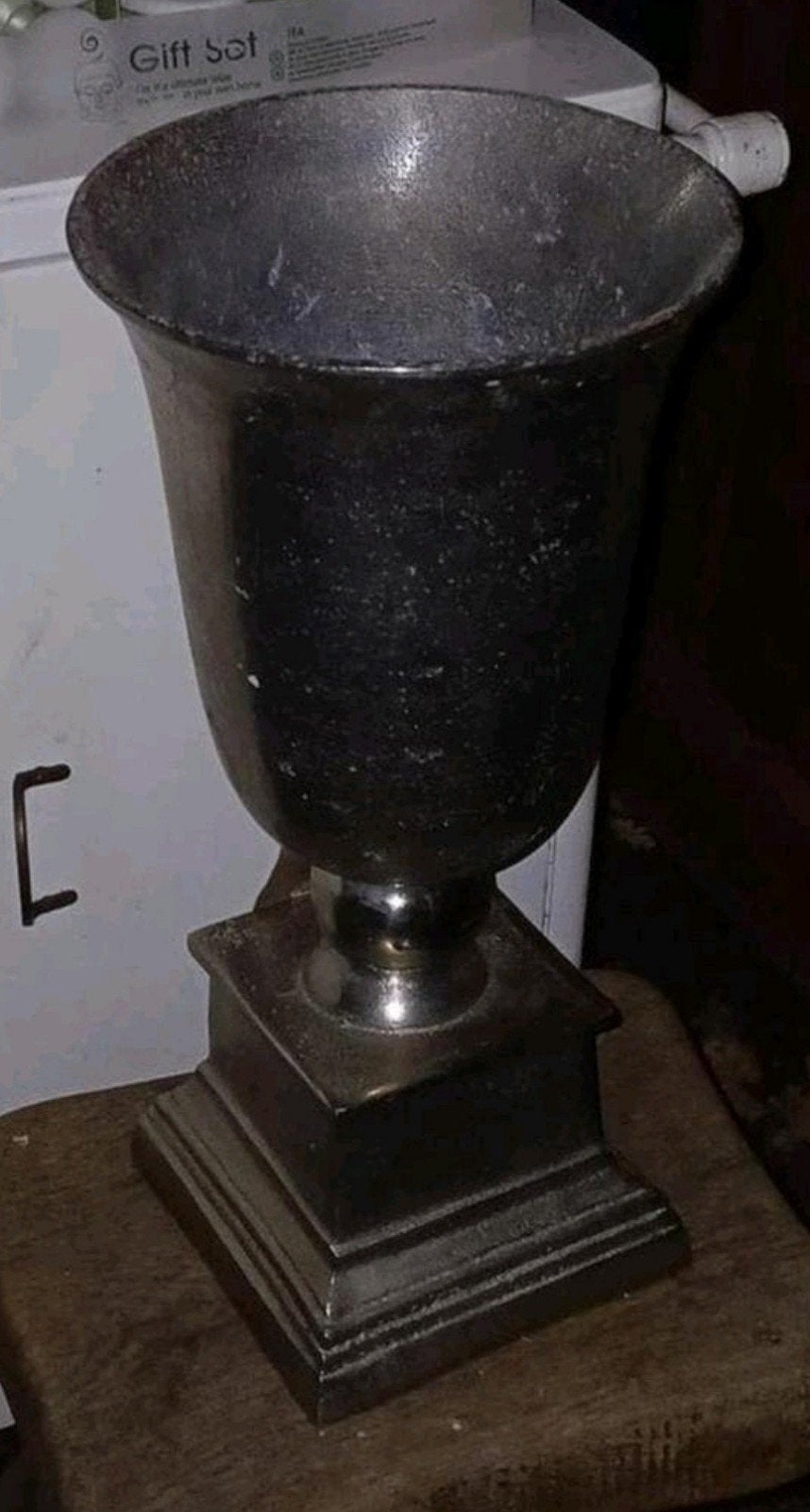 Vintage Metalen Vaas - Decoratieve Urn Stijl, Ophalen of Verzenden